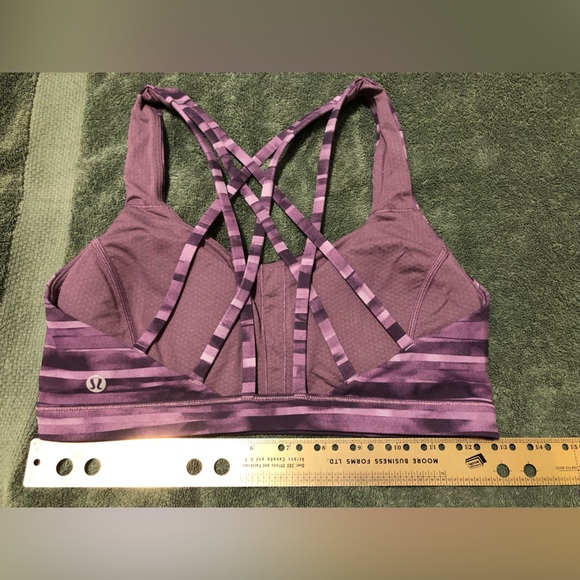 Lululemon bra - Picture 3 of 4